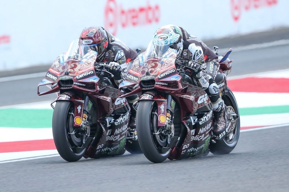 Francesco Bagnaia Kecewa Berat Kalah Saing dengan Marc Marquez di MotoGP Italia 2025