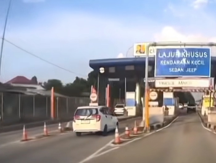 Viral Mobil Tak Bayar Tol Dua Kali di Depok, Polisi Telusuri Pemiliknya