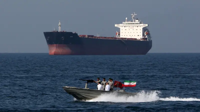 AS dorong China mencegah Iran menutup Selat Hormuz – Apa akibatnya jika jalur minyak itu diblokir?