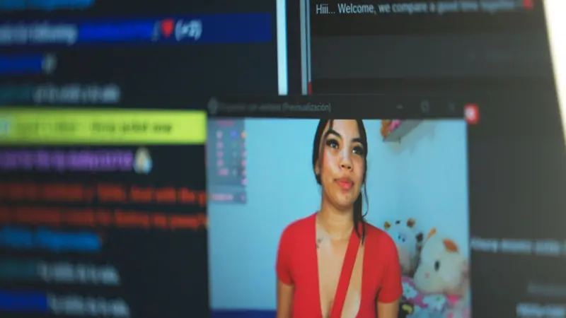 Industri sexcam: Mereka merekrut kami saat masih bersekolah, kata para model