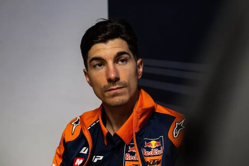 Maverick Vinales Selesai Jalani Operasi Bahu
