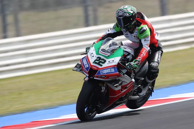 FP1 WSBK Inggris: Alex Lowes Dominan, Bulega Tertinggal Tipis